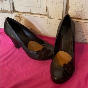 Cute brown heels with flowers